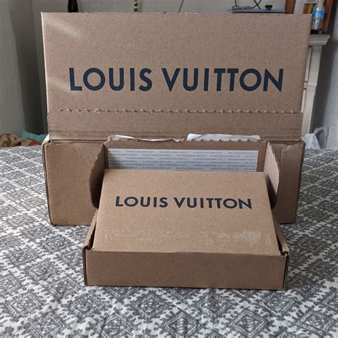 louis vuitton shipping